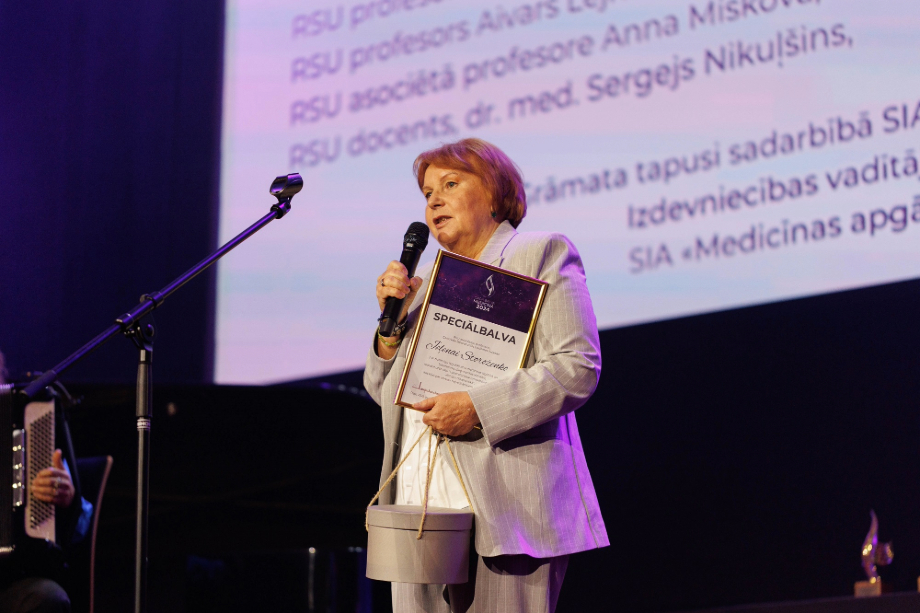 Central Laboratory board member Jeļena Storoženko receives special award at LMA “Medical Award of the Year 2024”
